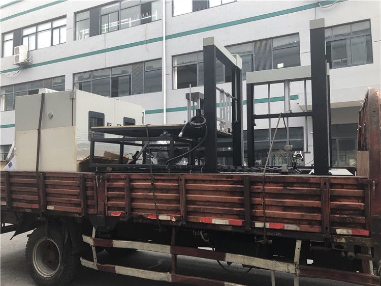 雙工位嬰兒車動態(tài)耐用性試驗(yàn)機(jī)交付給蘇州凱迪卡夫 雙工位嬰兒車動態(tài)耐用性試驗(yàn)機(jī)交付給蘇州凱迪卡夫